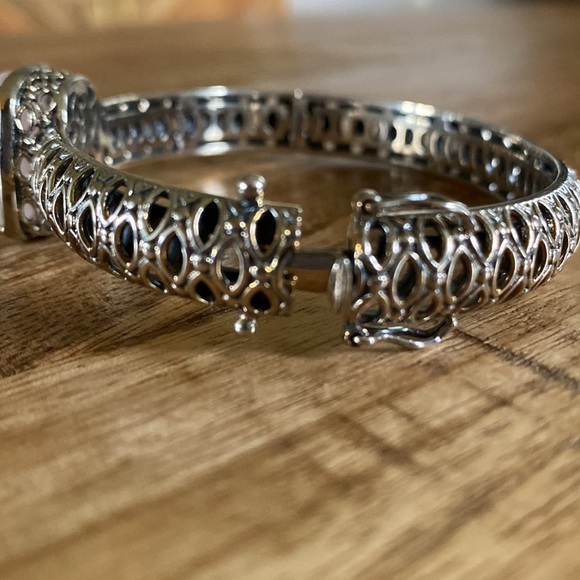 Clyde Duneier Sterling Silver Hinged Bangle Bracelet with  Rose Quartz - Picture 5 of 7